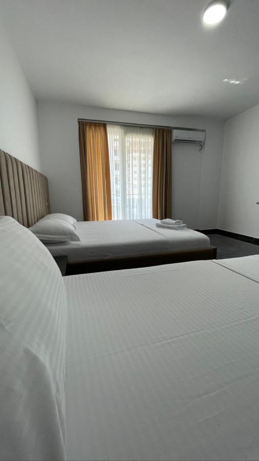 Leodori 3 Suites Shëngjin المظهر الخارجي الصورة