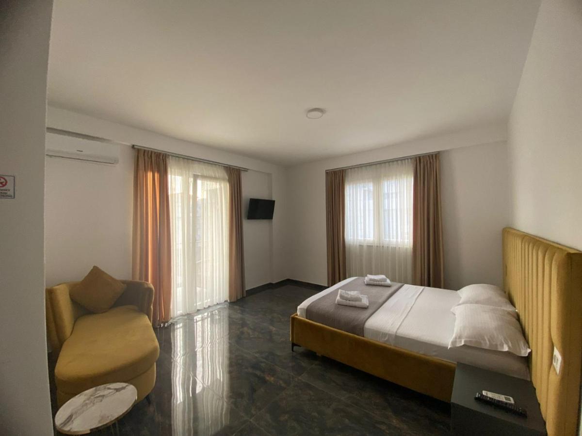Leodori 3 Suites Shëngjin المظهر الخارجي الصورة