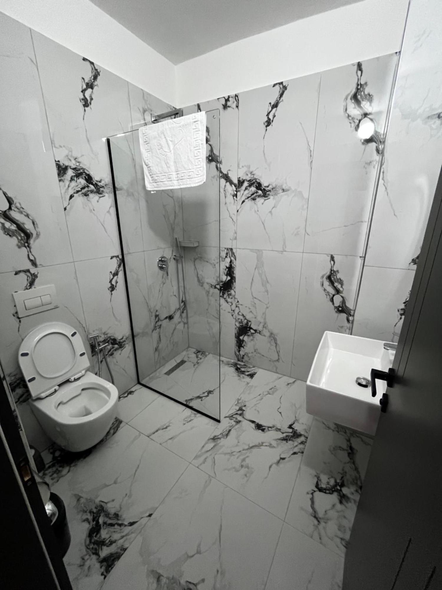 Leodori 3 Suites Shëngjin المظهر الخارجي الصورة